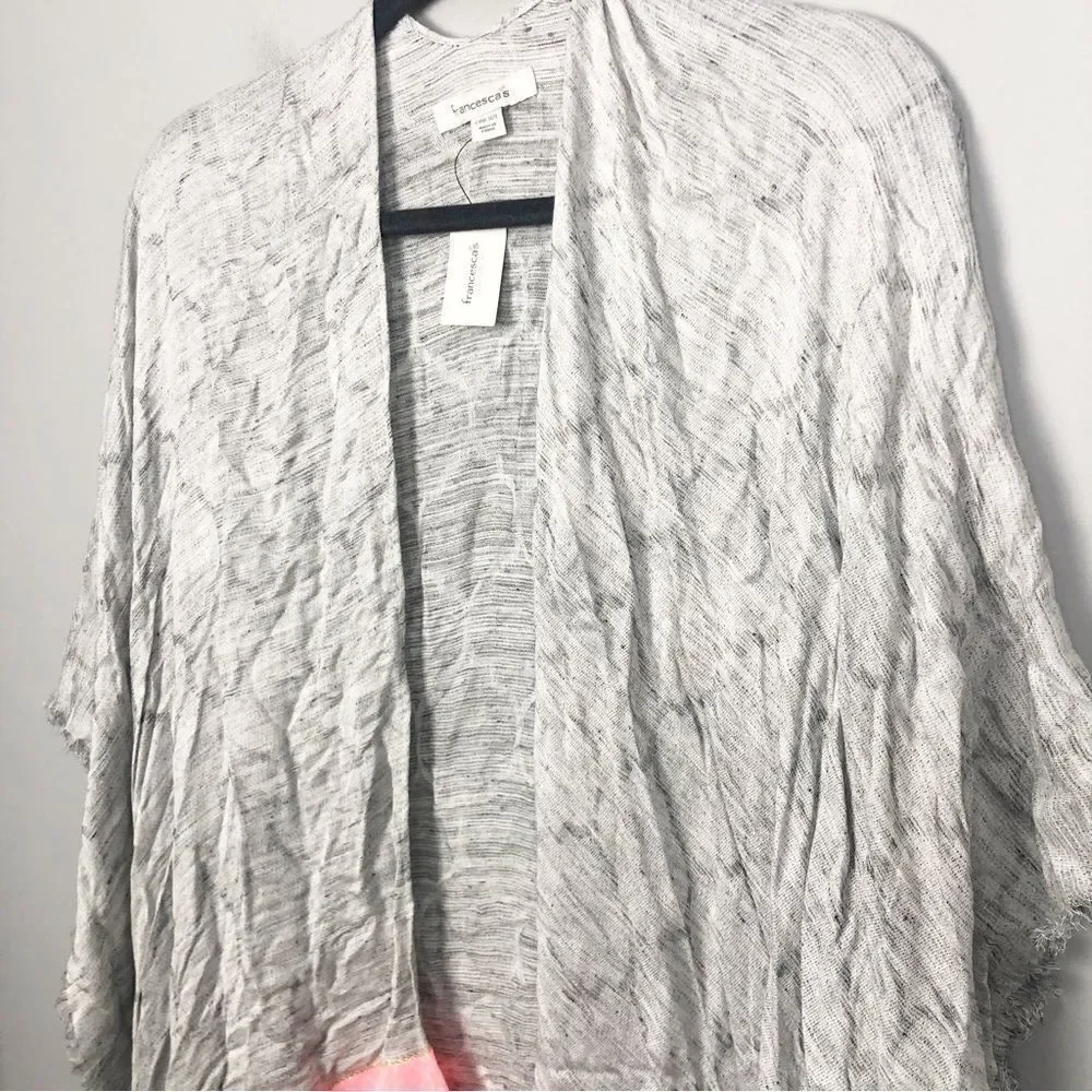 FRANCESCA’S | Colorblock Patterned Kimono Gray, Neon Coral, and Blue Women’s OS